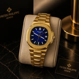 Patek Philippe Nautilus — Or jaune, cadran bleu